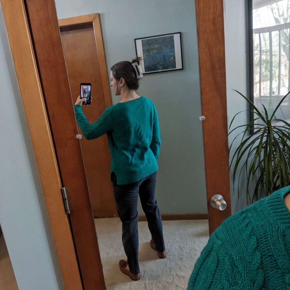 Sweaters - Picture 13 of 13